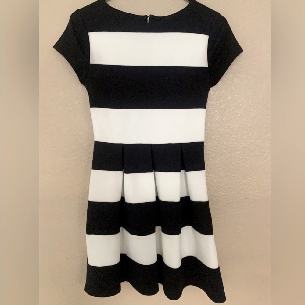 B Darlin color block dress, size 1